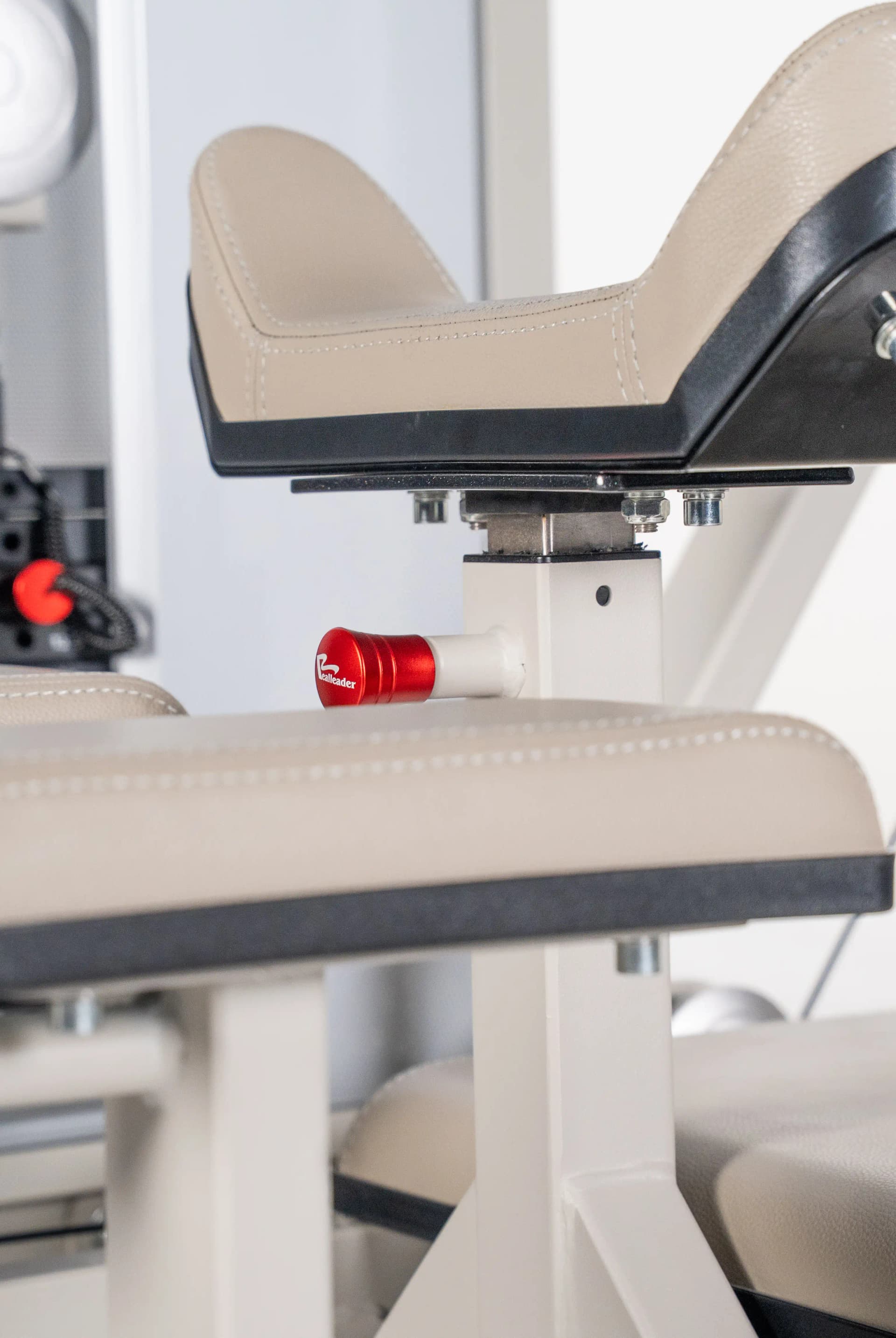 Prone Glute Machine — RealleaderUSA Indonesia — view 6